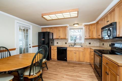 10 Mount Tom Ave, Easthampton, MA 01027 photo 18