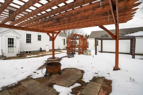 10 Mount Tom Ave, Easthampton, MA 01027 photo 10