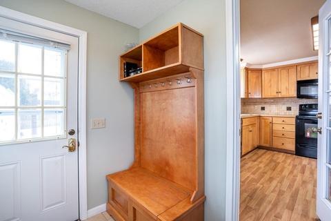 10 Mount Tom Ave, Easthampton, MA 01027 photo 22
