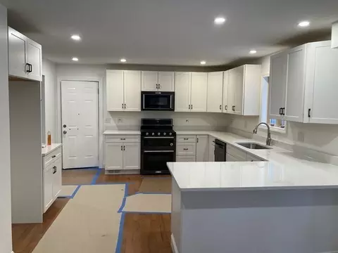 499 County Rd, Hanson, MA 02341 photo 5