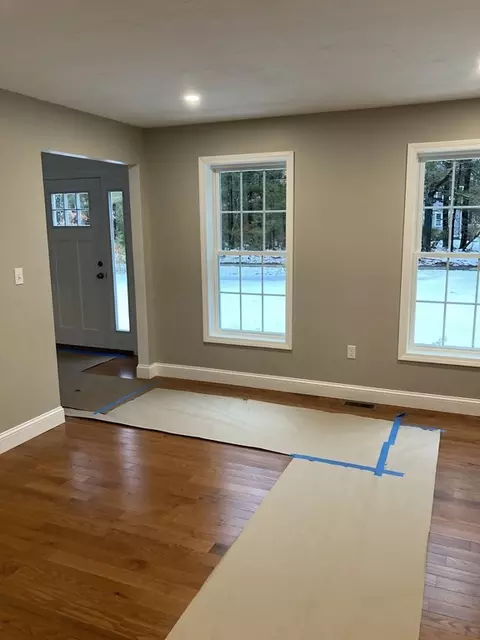 499 County Rd, Hanson, MA 02341 photo 8