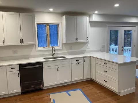 499 County Rd, Hanson, MA 02341 photo 4