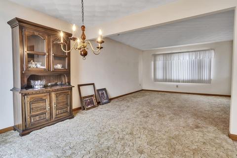 74 Carlisa Dr, Fall River, MA 02723 photo 6