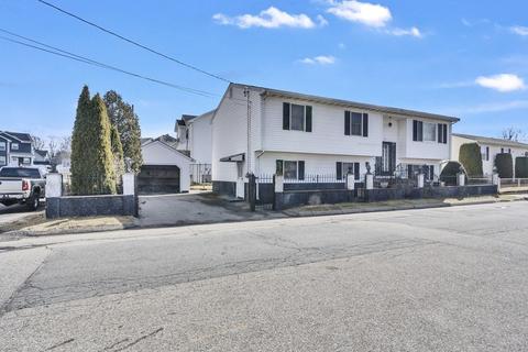 74 Carlisa Dr, Fall River, MA 02723 photo 3