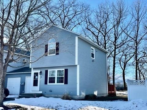75 Glenmore St, Springfield, MA 01129 photo 1