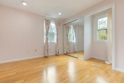 28 Standish Rd, Needham, MA 02492 photo 15