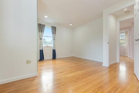28 Standish Rd, Needham, MA 02492 photo 12