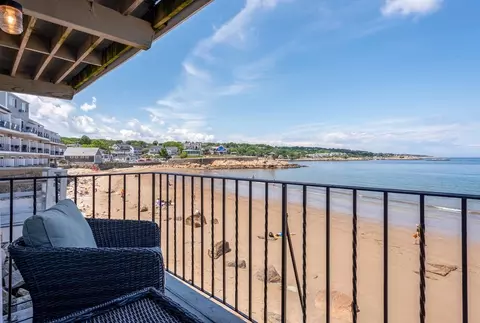 69 Main St # r, Rockport, MA 01966