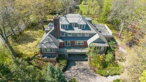 27 Metacomet Rd, Newton, MA 02468