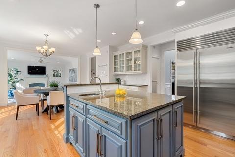 51 Baker Pl, Newton, MA 02462 photo 9