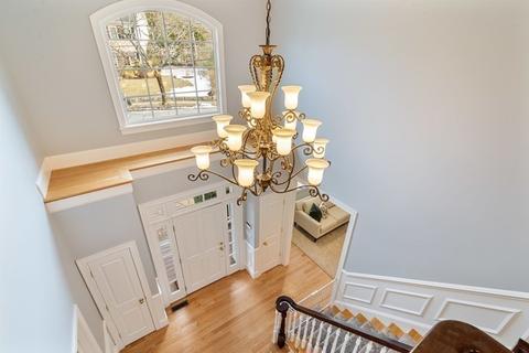 51 Baker Pl, Newton, MA 02462 photo 4