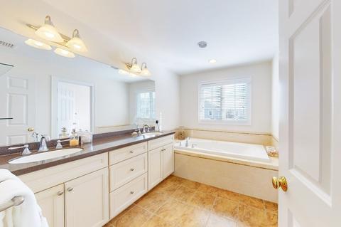 94 Arch, Needham, MA 02492 photo 11