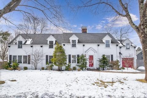 3 Gilmore Ave, Reading, MA 01867 photo 2