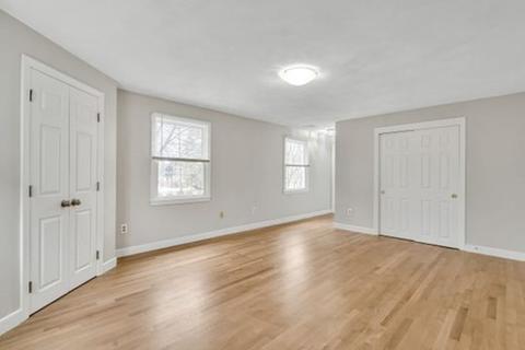 71 Smith St, Wellesley, MA 02482 photo 12