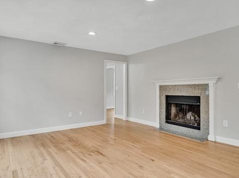 71 Smith St, Wellesley, MA 02482 photo 3