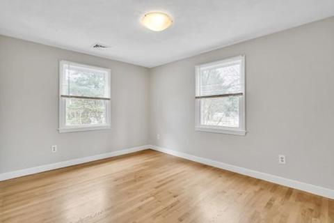 71 Smith St, Wellesley, MA 02482 photo 10