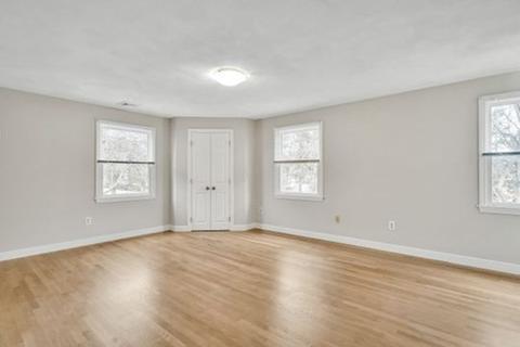 71 Smith St, Wellesley, MA 02482 photo 11