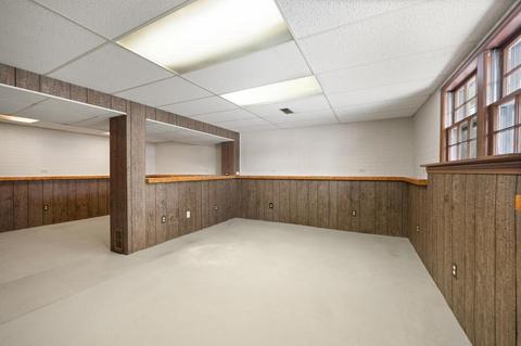 7 Nancy Cir, Maynard, MA 01754 photo 9