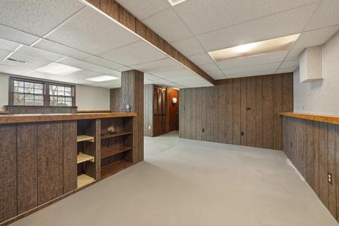 7 Nancy Cir, Maynard, MA 01754 photo 3