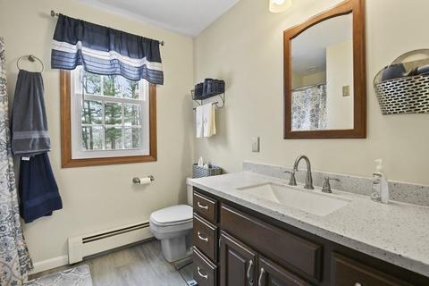 21 Merrill Rd, Sutton, MA 01590 photo 17