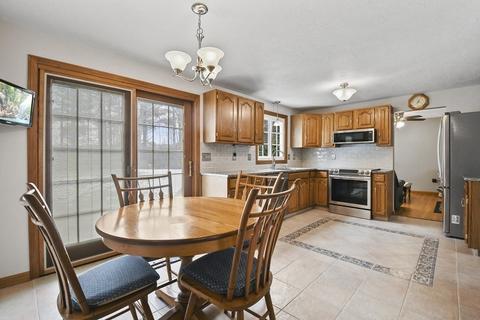 21 Merrill Rd, Sutton, MA 01590 photo 4