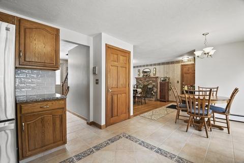 21 Merrill Rd, Sutton, MA 01590 photo 5