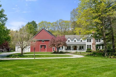 9 Lantern Ln, Natick, MA 01760