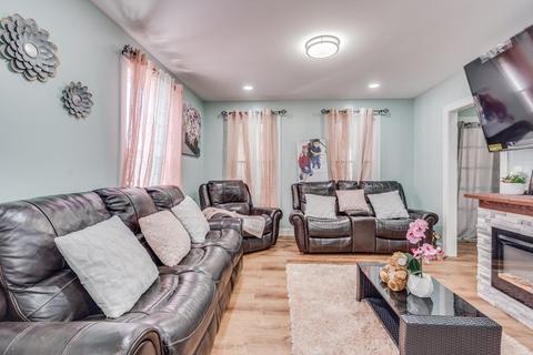 33 Ladd St, Springfield, MA 01109 photo 10