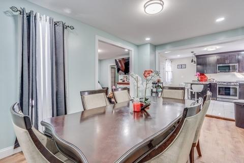 33 Ladd St, Springfield, MA 01109 photo 8
