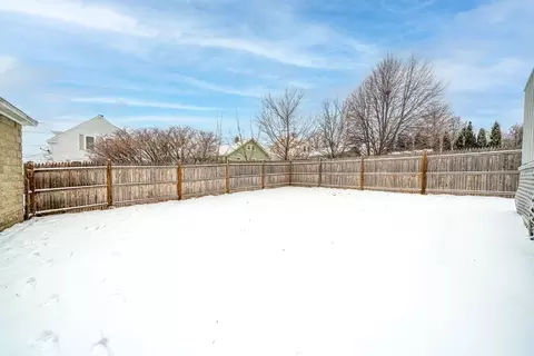 10 Cutting Ave, Worcester, MA 01606 photo 28
