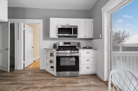 10 Cutting Ave, Worcester, MA 01606 photo 16