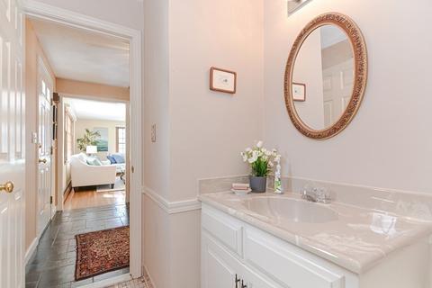6 Pilgrim Rd, Wellesley, MA 02481 photo 13