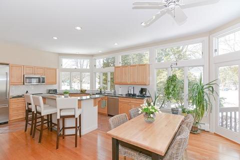 6 Pilgrim Rd, Wellesley, MA 02481 photo 10
