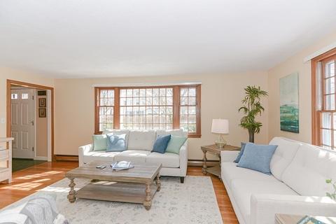 6 Pilgrim Rd, Wellesley, MA 02481 photo 4