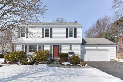 6 Pilgrim Rd, Wellesley, MA 02481 photo 1