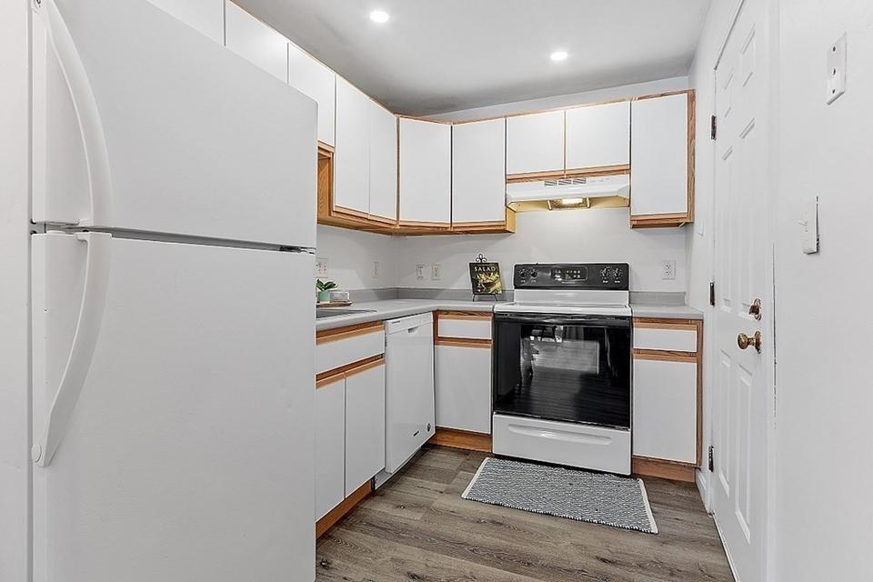  3 Bridgeview Cir #43, Tyngsborough, MA 01879 photo 9