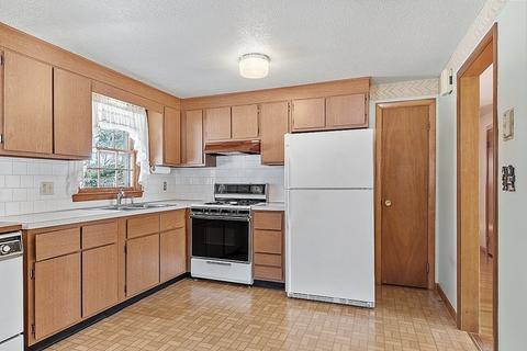 20 Haskell Rd, Pepperell, MA 01463 photo 2