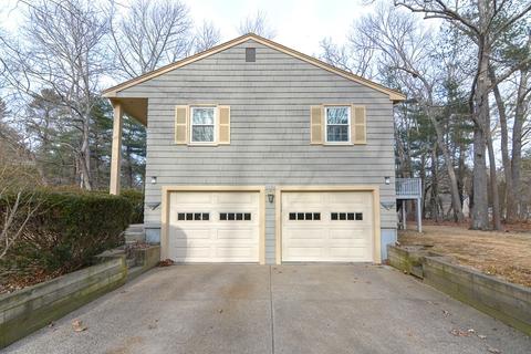27 Borrows Rd, Foxboro, MA 02035 photo 2