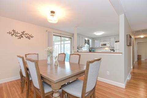 27 Borrows Rd, Foxboro, MA 02035 photo 8
