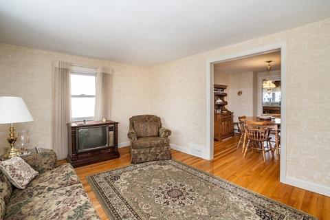 40 Dana St, Springfield, MA 01104 photo 8