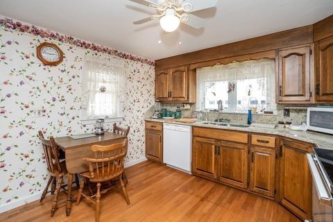 40 Dana St, Springfield, MA 01104 photo 13