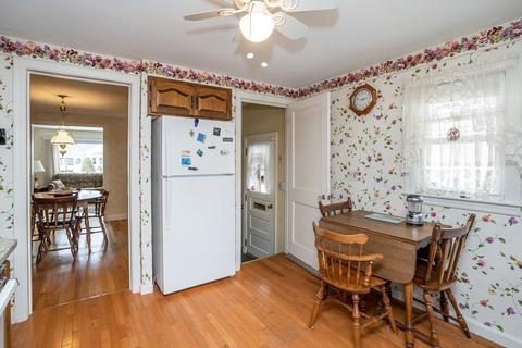 40 Dana St, Springfield, MA 01104 photo 16
