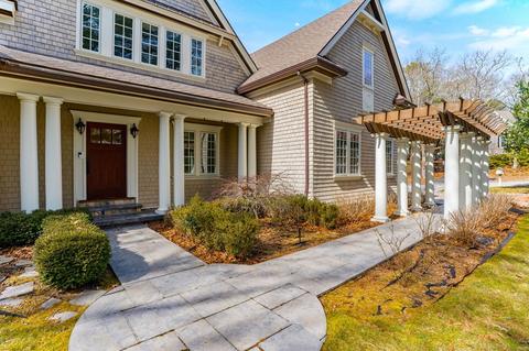 4 Vale Ln, Mashpee, MA 02649 photo 3