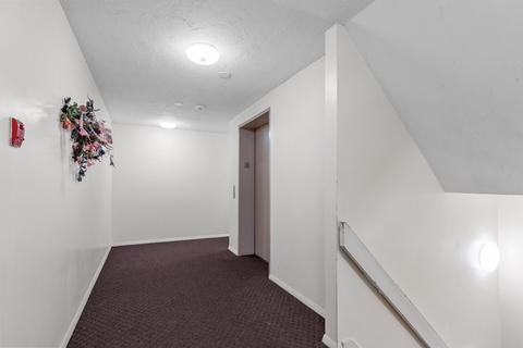 5 E Kendall St #2F, Worcester, MA 01605 photo 6