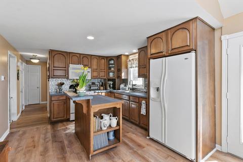 182 Ely Ave, West Springfield, MA 01089 photo 5