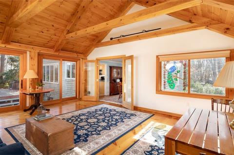 32 Old County Rd, Hingham, MA 02043 photo 3