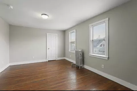 323 Bay St, Springfield, MA 01109 photo 12