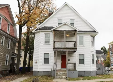 323 Bay St, Springfield, MA 01109 photo 1