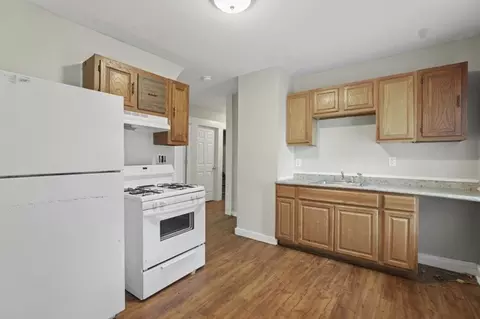 323 Bay St, Springfield, MA 01109 photo 10