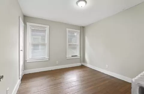 323 Bay St, Springfield, MA 01109 photo 17